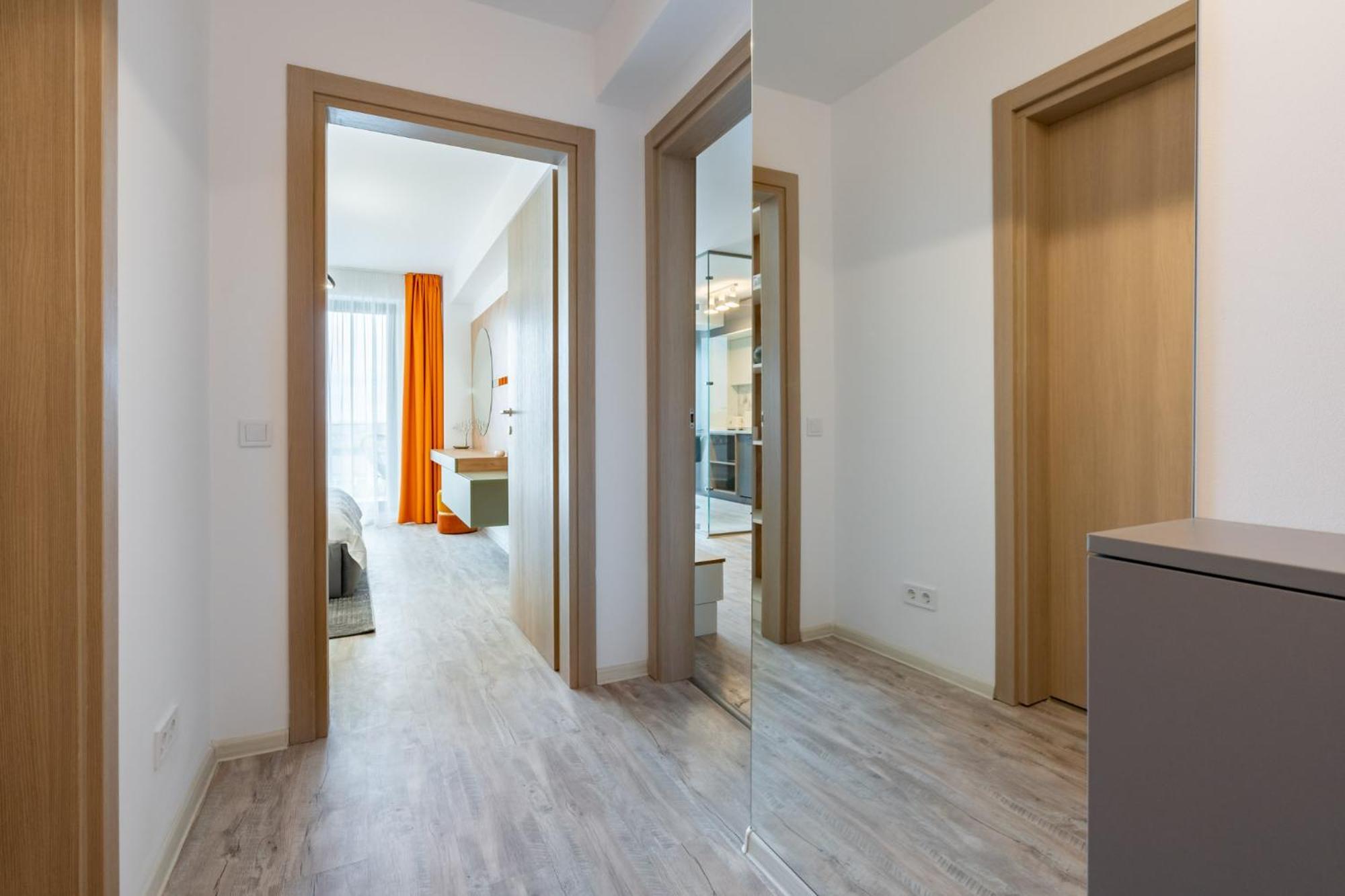 Classy Sassy - Elegant Escape In Timpuri Noi Бухарест Экстерьер фото